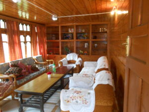 HOME STAY